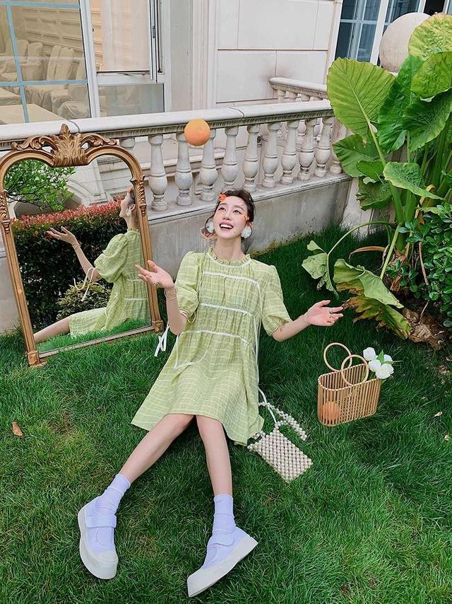 第五大道小众设计款柠檬绿格子连衣裙