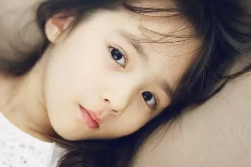 【超级宝妈】爸妈都是中国人，生出的孩子却像个“混血”，3次鉴定后得知真相