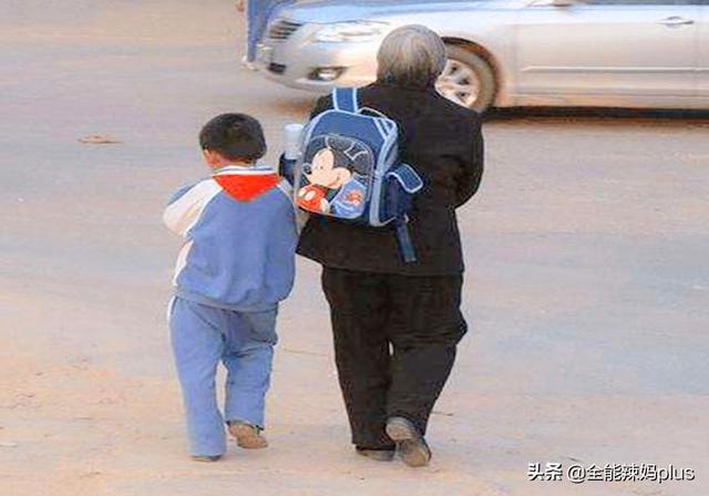 #超级宝妈#奶奶是不是真疼孙子，这4个地方一看便知，根本掩盖不住