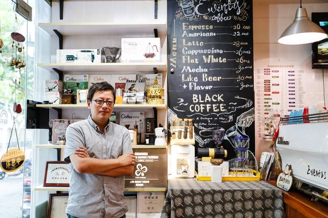 因为咖啡，香气飘在屋里厢、马路上｜咖啡，上海城市的味道②