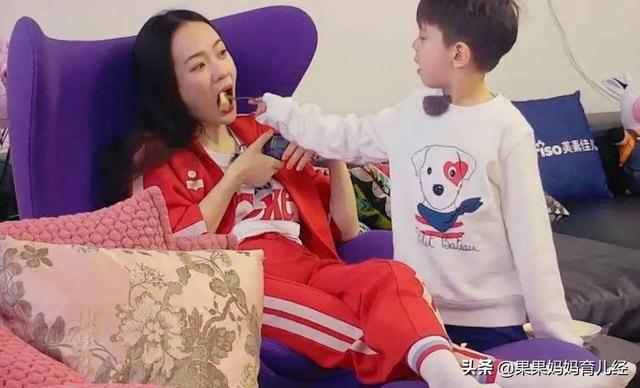 超级宝妈▲胡可、霍思燕告诉你：“示弱式育儿”很有效，要学会做不完美妈妈