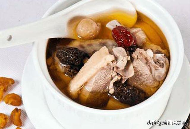 烧鸡块炖鸡汤，千万别焯水，大厨教你“2放1不放”，比饭店还香