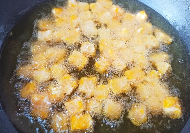 红薯最好吃的8种做法，步骤简单，软糯香甜又解馋，孩子们吃嗨了