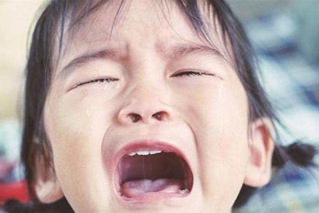 超级宝妈■孩子在家是个“小霸王”，在外却老实怂包，家长这几点你得改改