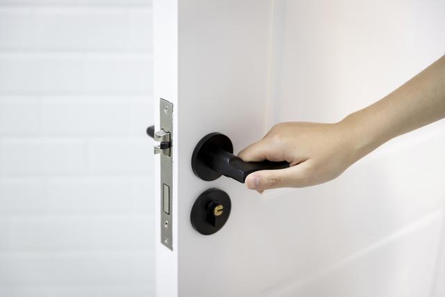 快乐向前冲|三个办法让孩子不再迷恋手机，不需要打骂，家长的福音