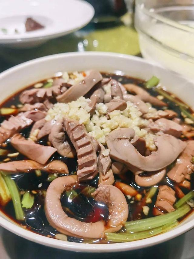 强烨|二十年前南京无人不知的强烨饭店，还是那个味道吗？