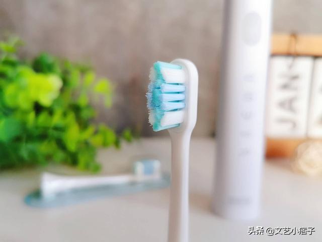 南卡Shiny电动牙刷，开启洁牙新时代