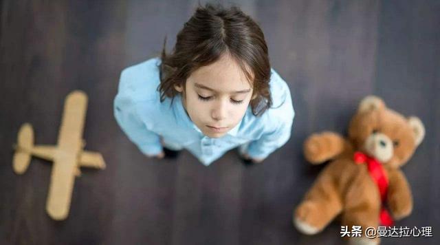 有点甜儿|孩子拿别人的玩具是什么行为呢?