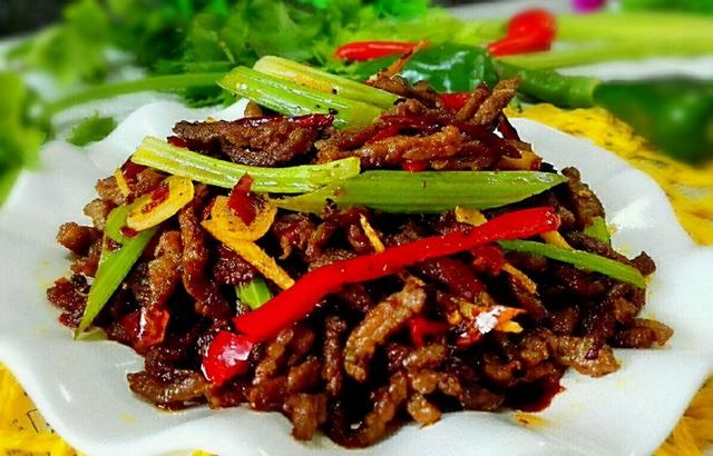 33款佳肴推荐，精选私房菜，鲜香够味，每天做几道让家人吃满意