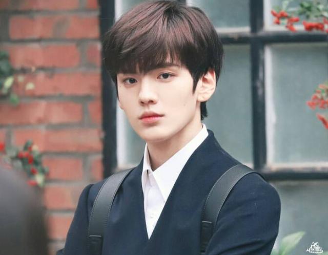 我最闪亮亮|1997年出生的4位高人气男星，王一博人气最高，大厂男孩未来可期