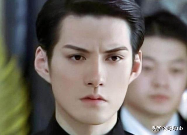 fun娱乐|星星眼漫画脸,谁说中年男演员不能拥有盛世美颜