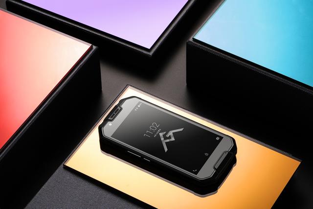 抗造到让人都放弃折磨它的三防机 双十一推荐你选购这些手机