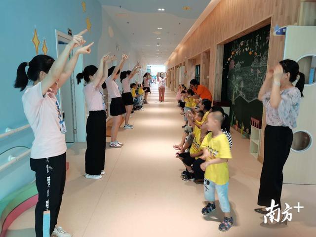 温柔的女人|“好开心！”珠海这所特殊公办幼儿园首次迎来小“主人”