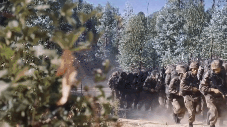 这场侦察兵极限连贯综合演练,燃