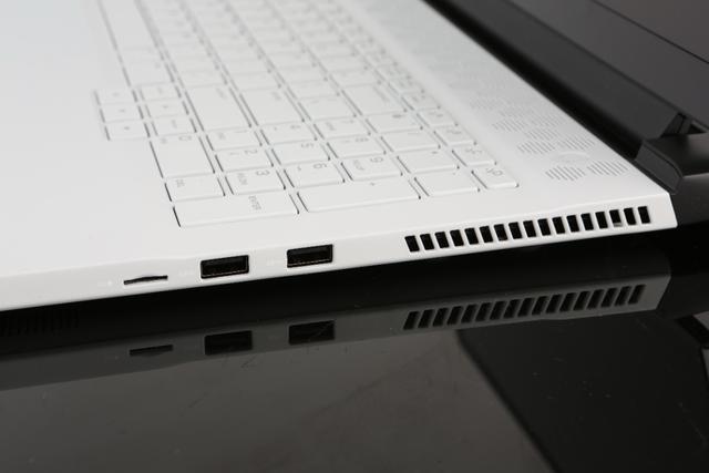 评测丨ALIENWARE m17 2020版，等等党终结者