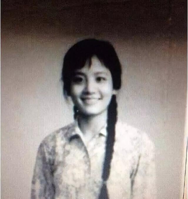【烟花巷陌】妈妈很美是什么体验？网友：妈妈的美貌可以吹一辈子！