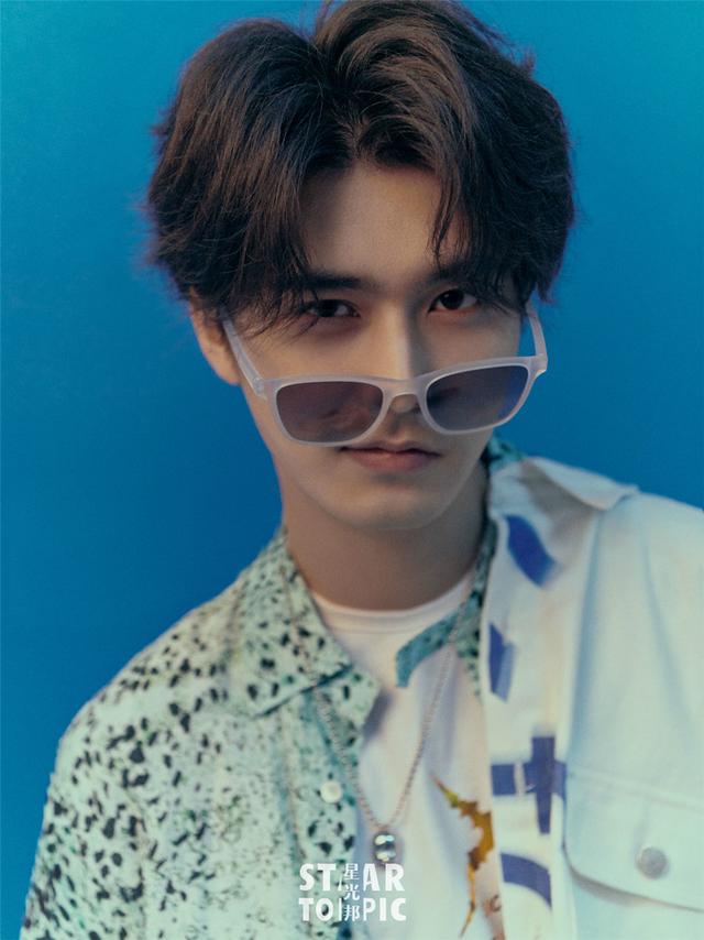 刘奕畅时尚大片曝光 风格百变造型清爽帅气新华网客户端