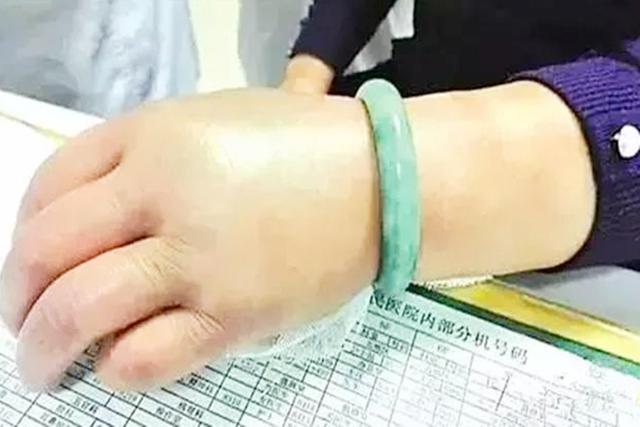 你的育儿经@产科医生：进产房前产妇身上不能带这些东西，再不舍得也要取下来