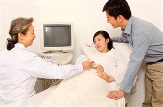 你的育儿经@38岁高龄产妇生下“野猪娃”，老公吓得闭上眼，医生：这丑可以治