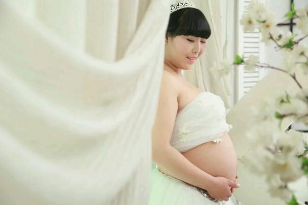 你的育儿经：如何拍出完美的大肚照白白胖胖孕妈妈好幸福