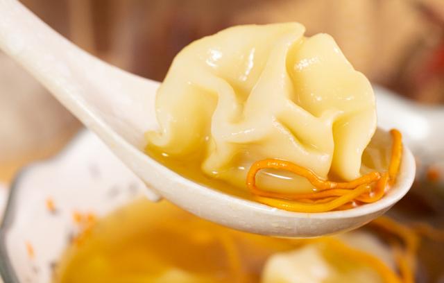 这4种馅的饺子，真太好吃，尤其是第一个，什么都不蘸就超好吃