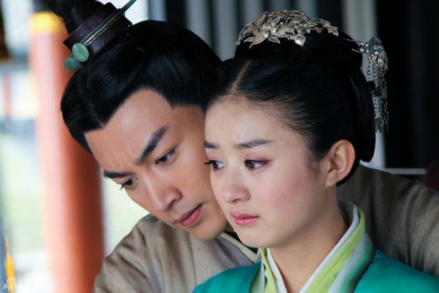 金色年华录|赵露思采访里被cue像赵丽颖2.0,她的回答情商真的很高