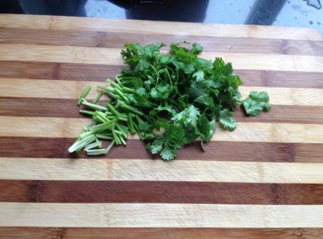 生滚猪杂粥这样做太美味了，鲜嫩爽滑无腥味，广东人直流口水