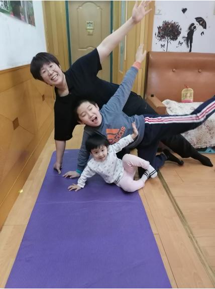 『超级宝妈』王鲲:锻炼+好玩!幼儿居家防疫健身这样做