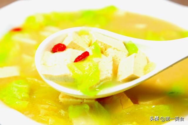 大雪之后，这2种白菜的吃法香到离不开！10分钟就做出1菜1汤