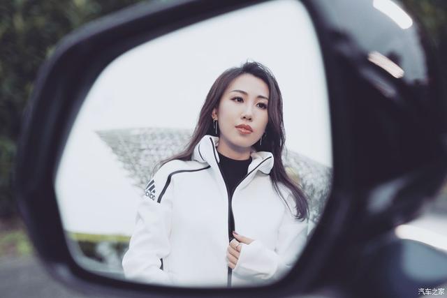 『约吗旅行』美女携飞行家的一天