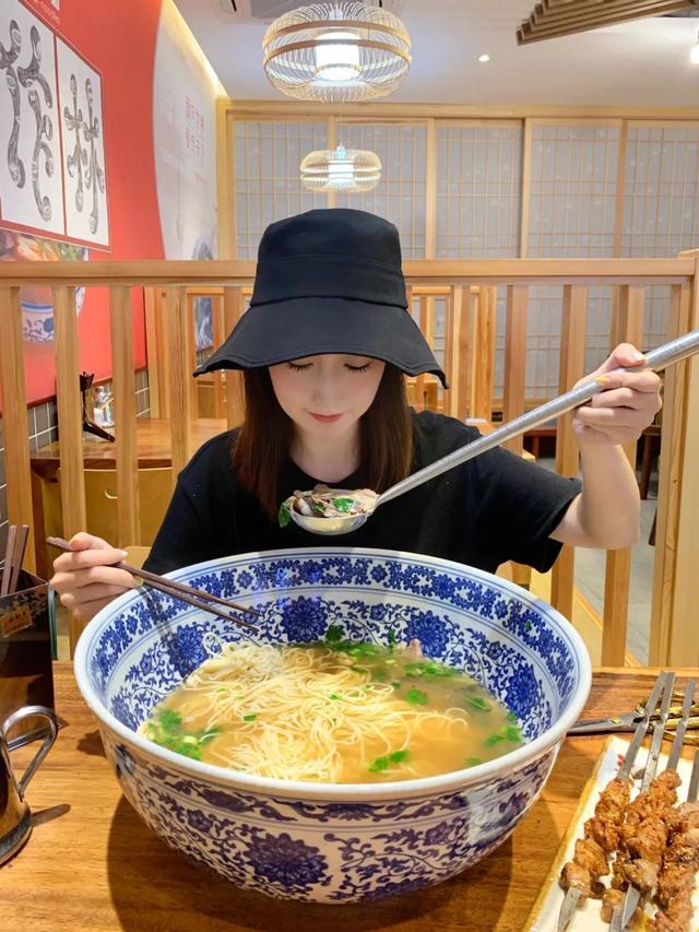 地址|《魔都XXXXXL号美食大赏》，加倍尺寸就是加倍快乐