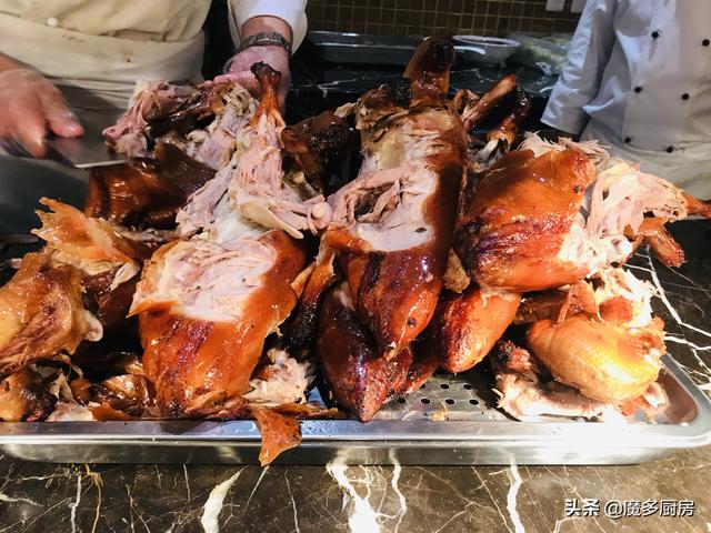 人均200+的五星级酒店自助餐，怎么吃才能回本？