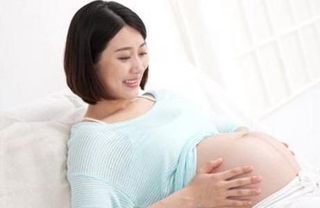 你的育儿经■孕妈的“凹肚脐”和“凸肚脐”有区别？预示宝宝性别？专家有话说