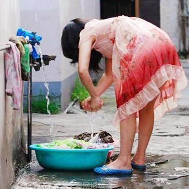 #超级宝妈#女性在怀孕后可以继续做家务吗？记住四种家务活，孕妈碰不得