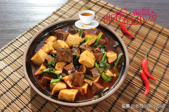 晒晒二线城市一家三口晚餐，荤素搭配简单易做，家人爱吃从不浪费