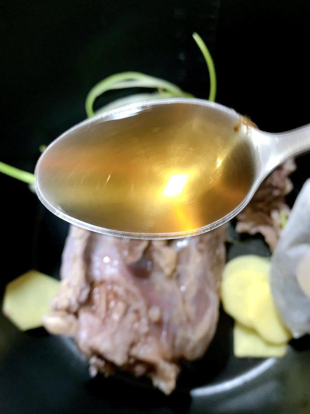 20年秘制酱牛肉配方，其实诀窍很简单，酱香浓郁，怎么切都不散