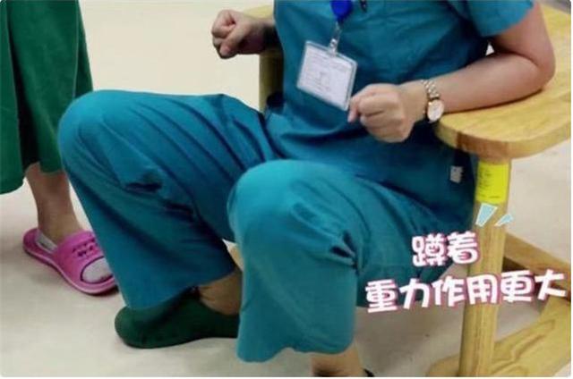 超级宝妈@产科护士发现“新型分娩姿势”，医生坦言：比平躺还要稳定