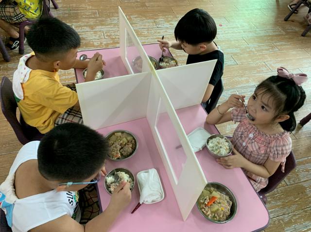 你的育儿经|实拍!四会幼儿园返园第一天,小朋友们终于又见面啦!