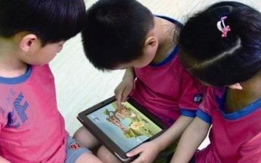星星点灯|孩子沉迷电子设备，家长无计可施？教你5招克服这个问题