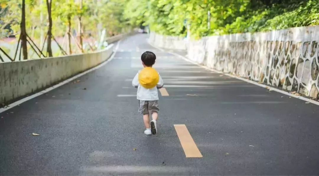 「暖先生格调」再爱孩子，也要舍得让他吃这5种苦!