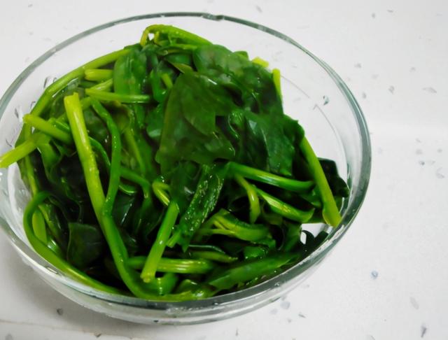 冬天，要多吃蔬菜，3块钱一斤，维C含量高，女人多吃养生滋补