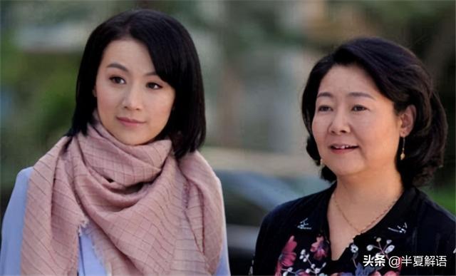 剖腹产坐月子，姑姐把俩孩丢给娘家妈带，被拒姑姐怒：这是我娘家