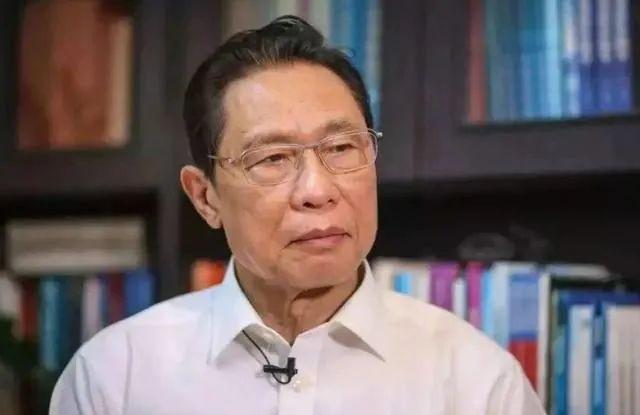 超级宝妈|人民日报：孩子犯错，批评对了是知错就改，批评错了是雪上加霜