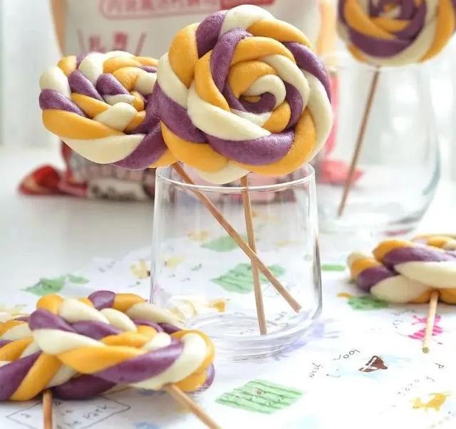 馒头变着花样做，松软可口，好吃又养胃，孩子吃得不亦乐乎