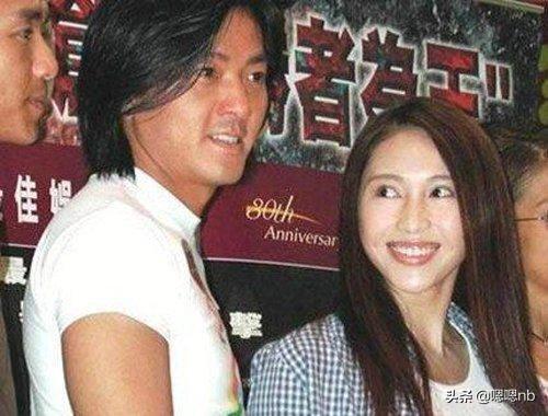 小瓶盖|52岁郑伊健与48岁黎姿同框,25年后二人嫩回“古惑仔”模样