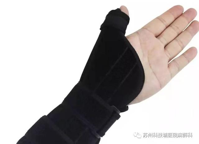 超级宝妈▲如何判断患上“妈妈手”?教你做个简单小试验