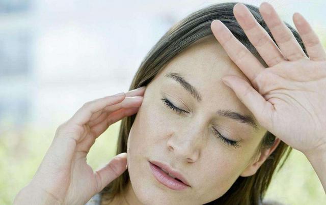 为啥有人再热也不出汗，有人动不动就一身汗？哪种身体更健康？