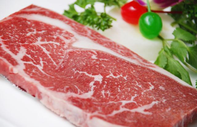 「超级宝妈」这些食物杀伤力太强，孕妈妈吃了宝宝就会不舒服，孕期饮食要小心