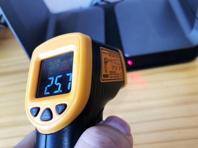 划破wifi6时代的夜鹰：网件RAX80 AX6000路由器