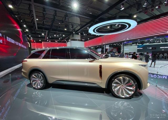 红旗E-HS9正式上市 售价50.98-72.98万元